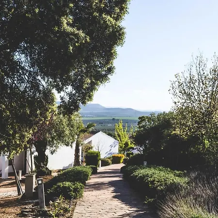 Charming House In Estepa With Shared Pool. * Lora de Estepa