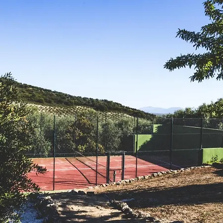 Charming House In Estepa With Shared Pool. *
