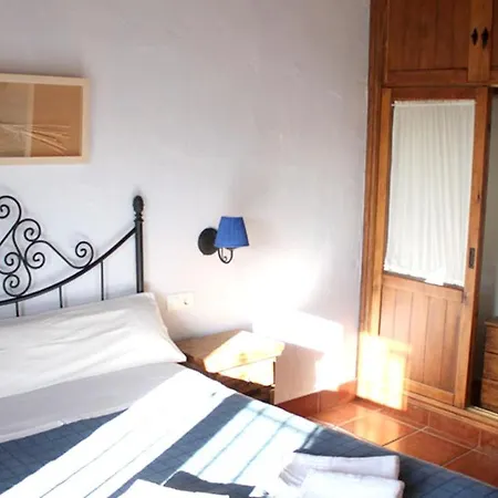 Charming House In Estepa With Shared Pool. Lora de Estepa